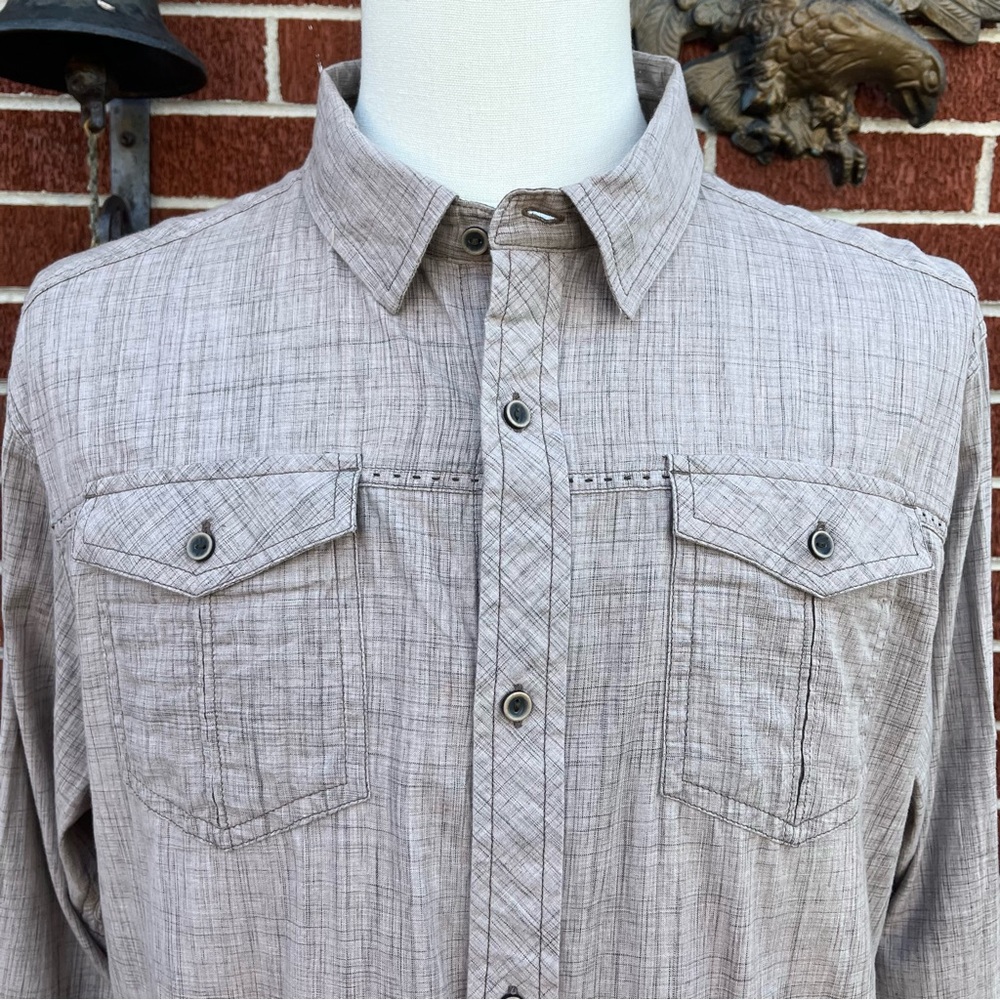 Prana Tan Button Down Two Pocket Adjustable Long Sleeve Chambray Men's XL - Picture 3 of 14